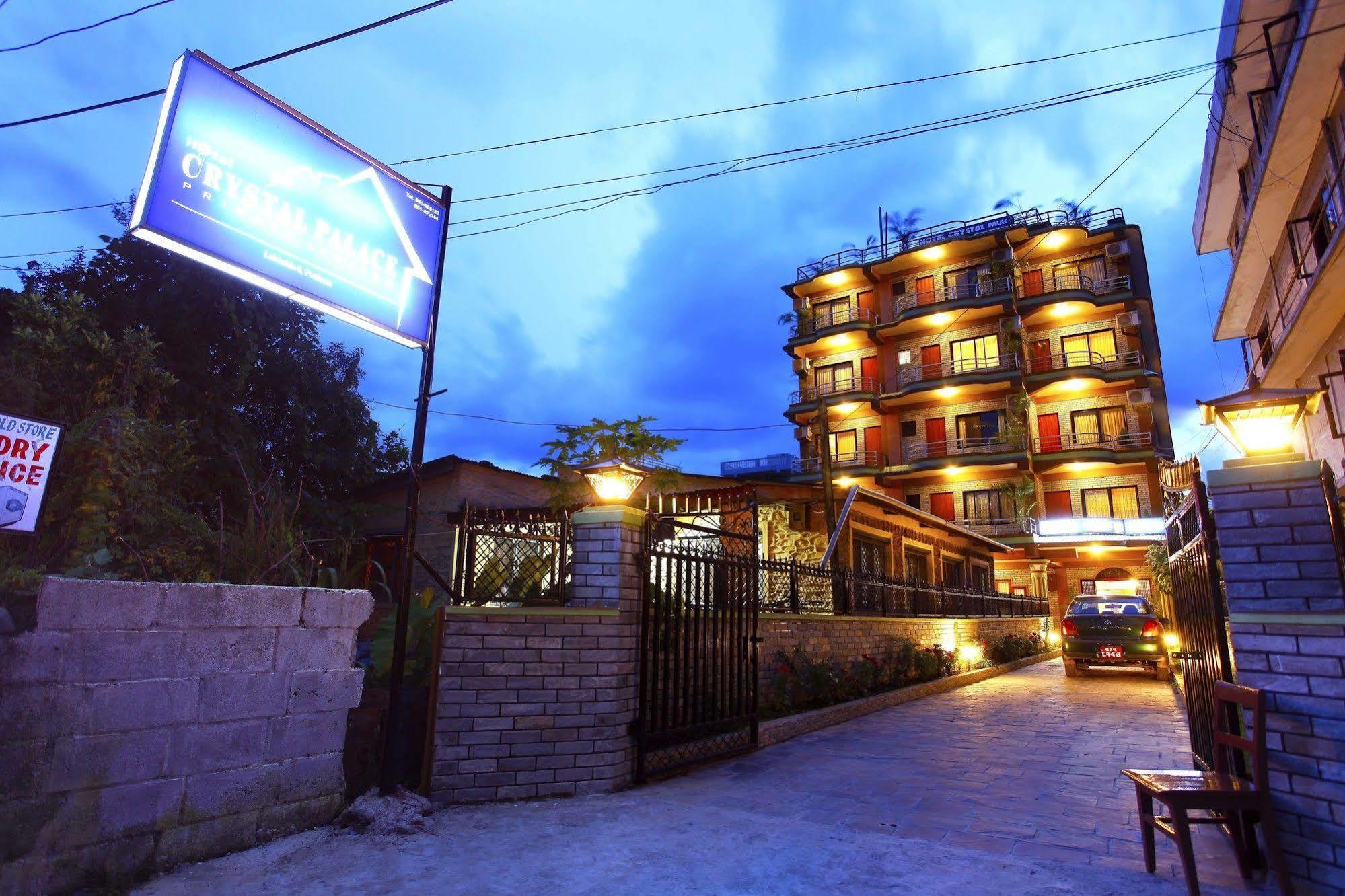 Hotel Crystal Palace Pokhara Exterior photo